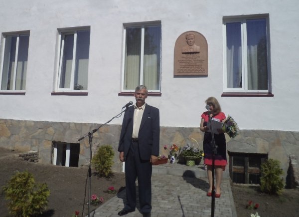 На Волині з'явився пам'ятний знак краєзнавцю. ФОТО. ВІДЕО