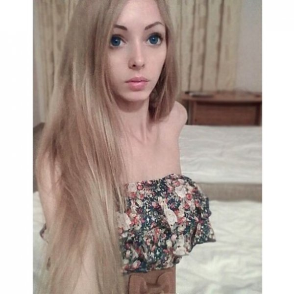 Довгоногій блондинці з України не дає спокою слава ляльки Барбі. ФОТО