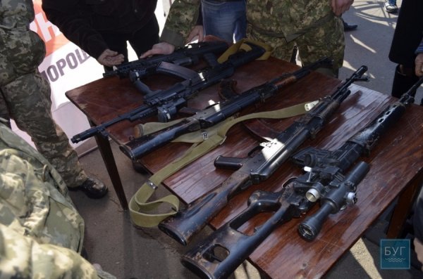 У Нововолинську демонстрували сучасну бойову зброю. ФОТО