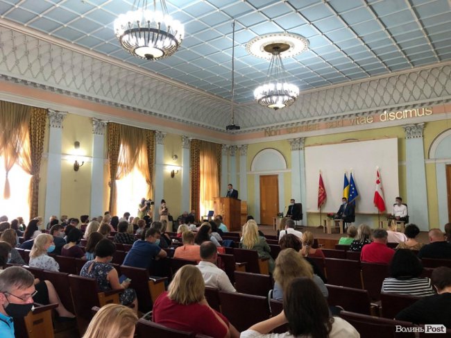 СНУ вирішили перейменувати на Волинський національний університет імені Лесі Українки. ФОТО