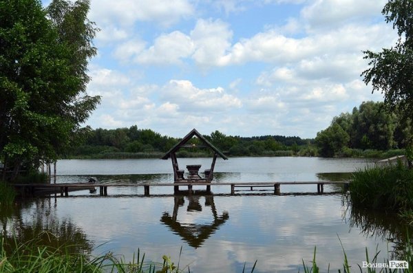 Можна тут ночувати, але орендар це дозволить тільки, якщо буде впевнений, що люди виховані й не нашкодять.
