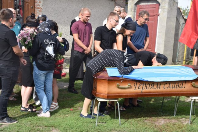 На Волині попрощалися із Героєм Богданом Гаврилюком. ФОТО