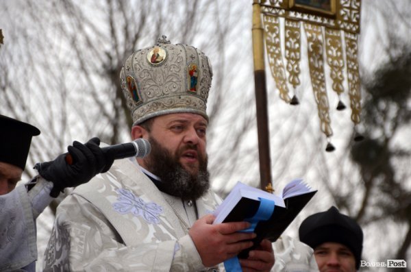 Лід, ополонка та Йорданська вода: Водохреще у Луцьку 