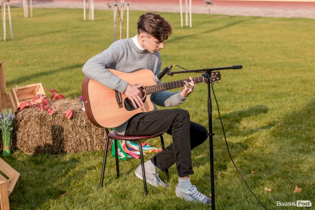 Із вітаннями та концертом: як на «Теремно Хліб» відзначають професійне свято. ФОТО*