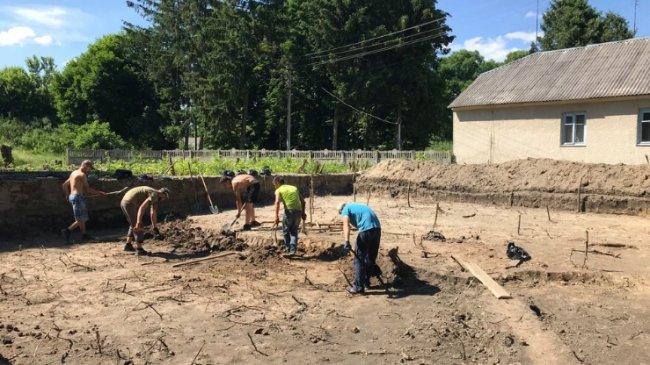 На Волині археологи розкопали кахляну піч часів Середньовіччя. ФОТО