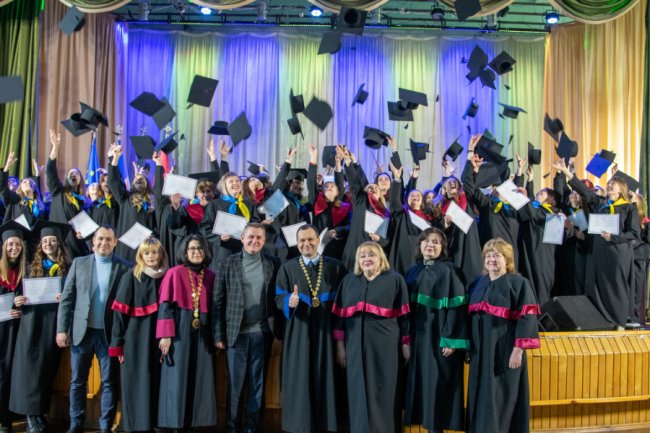 У Лесиному виші – випуск магістрів. ФОТО