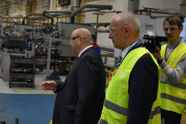 Савченку показали, як на великому заводі практикуються волинські студенти. ФОТО