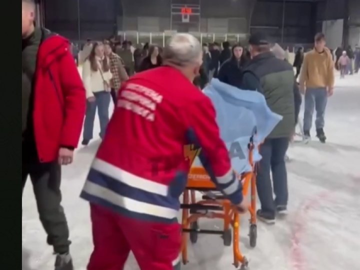 У Луцьку на оновленій льодовій арені травмувалася дитина