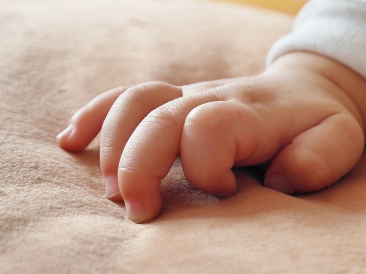 На Волині однорічний хлопчик помер через відмову матері від лікування