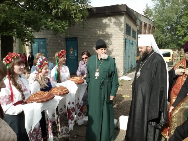 Митрополит Михаїл провів панахиду за загиблими у Волновасі. ФОТО