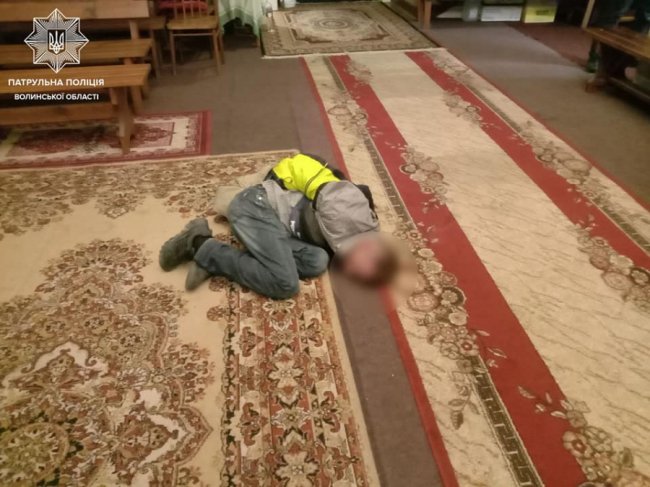 Волинянин вдерся до храму і вкрав гроші зі скриньки пожертвувань. ВІДЕО