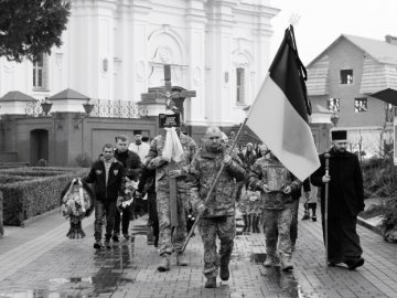 У Луцьку попрощалися із Захисником Максимом Омельчуком