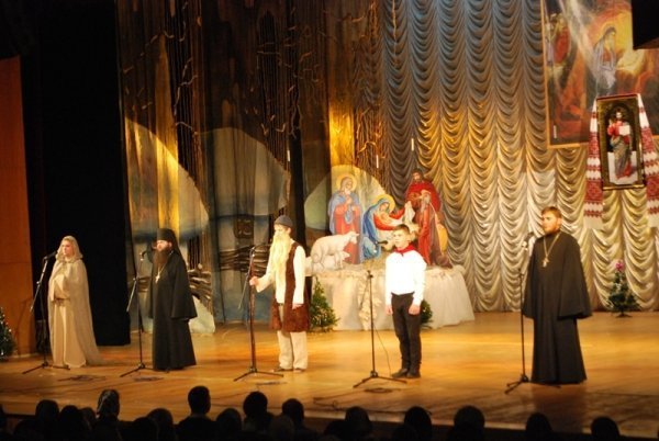 У Луцьку відбувся благодійний концерт для дітей-сиріт. ФОТО