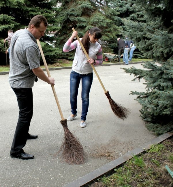 Волинська міліція влаштувала велике прибирання. ФОТО