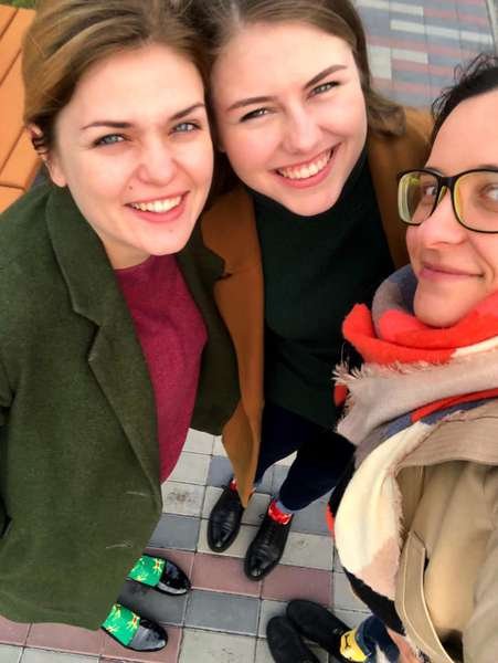 Лучани підтримали всесвітній флешмоб #LOTSOFSOCKS