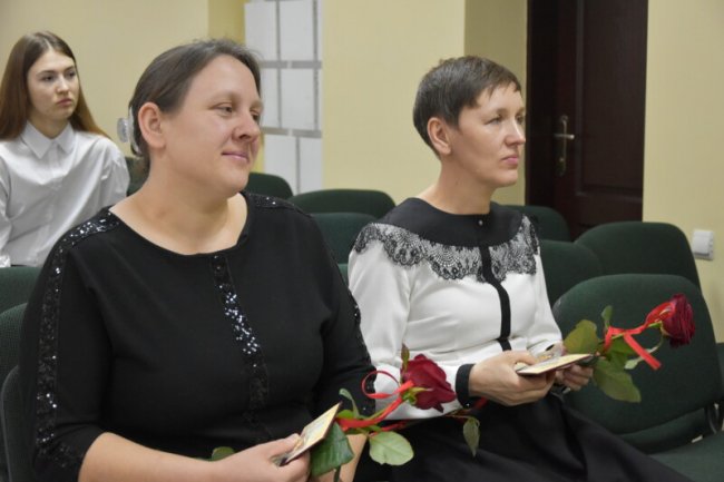 Двоє лучанок отримали звання «Мати-героїня»