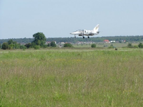 Луцьк авіаційний: літаки на військовому аеродромі. ФОТО