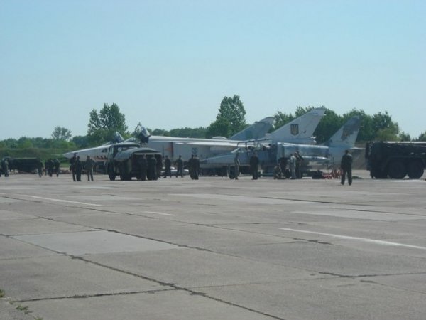 Луцьк авіаційний: літаки на військовому аеродромі. ФОТО