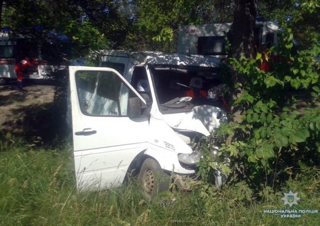 Волинянка на авто з’їхала в кювет, є постраждалі