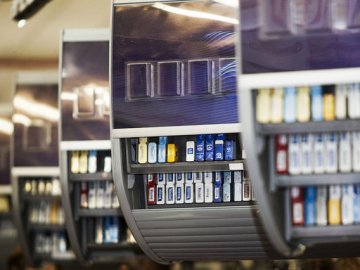 Не з 18 років: в Україні хочуть підвищити вік для продажу цигарок