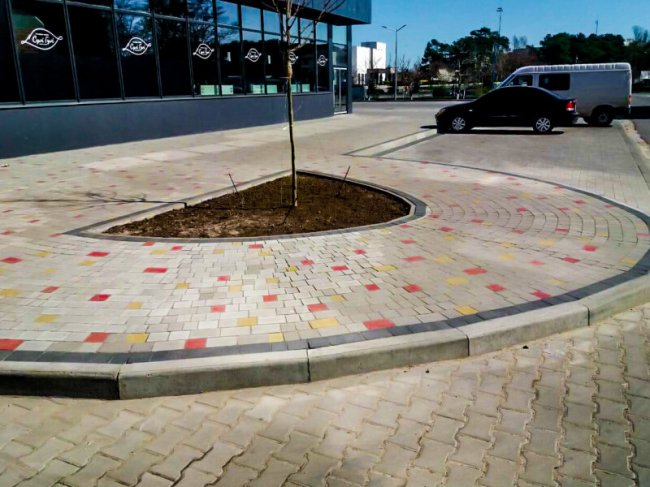 Луцька бруківка користується популярністю у регіонах*