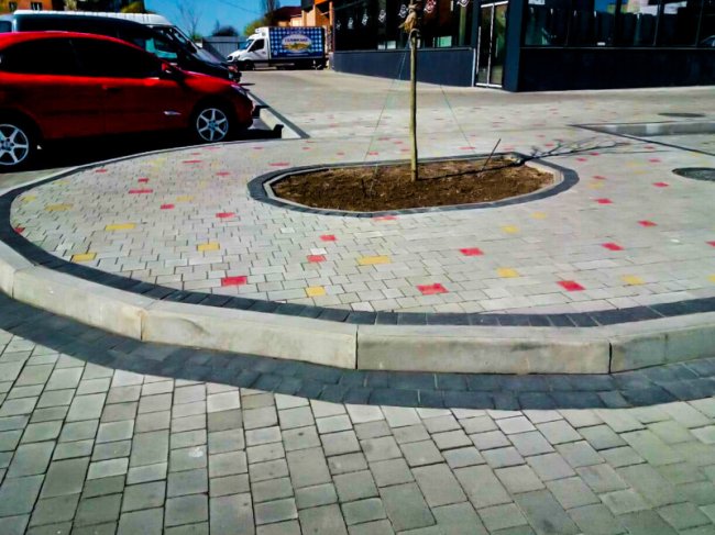 Луцька бруківка користується популярністю у регіонах*