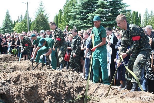 Воїнів-лучан поховали в Гаразджі. ФОТО