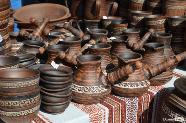 Ярмарок на «Лесі»: що особливого лучанам пропонують купити у національне свято. ФОТО