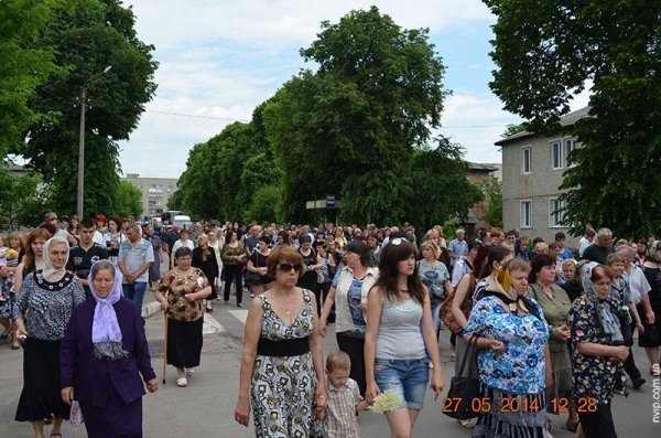 Поховали загиблого під Волновахою нововолинця. ФОТО. ВІДЕО