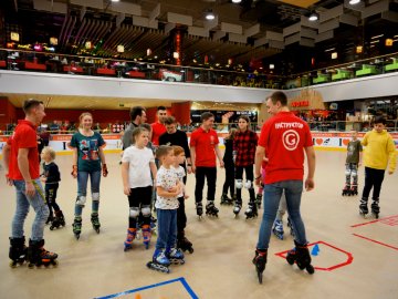 На арені розваг «GeneratorCіty» триває набір до «Школи ролера»*