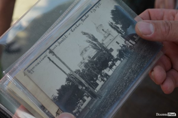 Театральний майдан