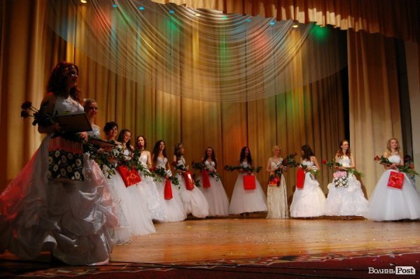 У Луцьку обрали найвродливішу студентку