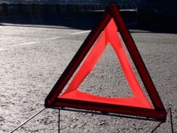 На Волині тракторист в'їхав у електроопору