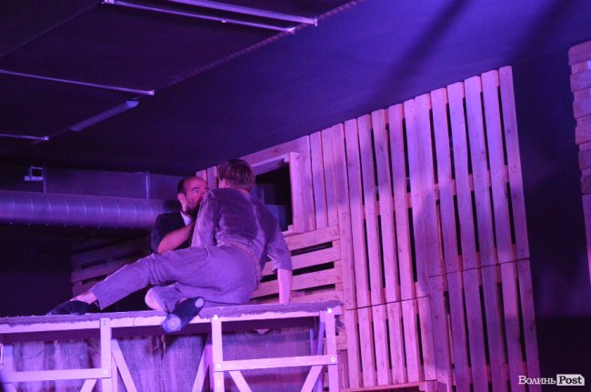 У Луцьку показали, як з «Ромео і Джульєтти» створити п’єсу про Гамлета. ФОТО