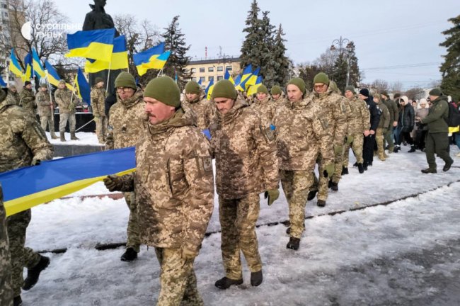 У Луцьку розгорнули 200-метровий прапор України