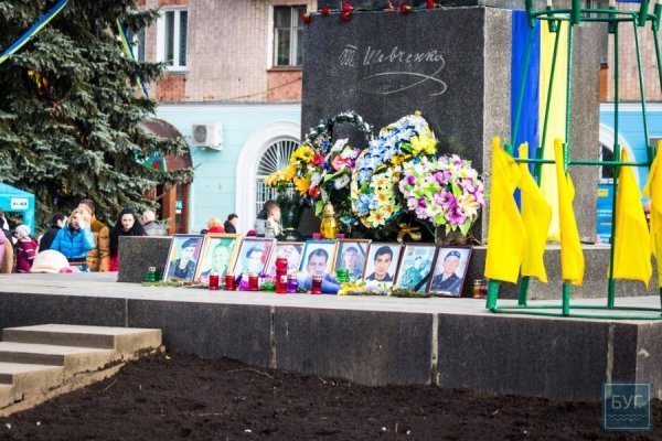 У Нововолинську ярмаркували за участю бійців 14 бригади та нацгвардійців. ФОТО