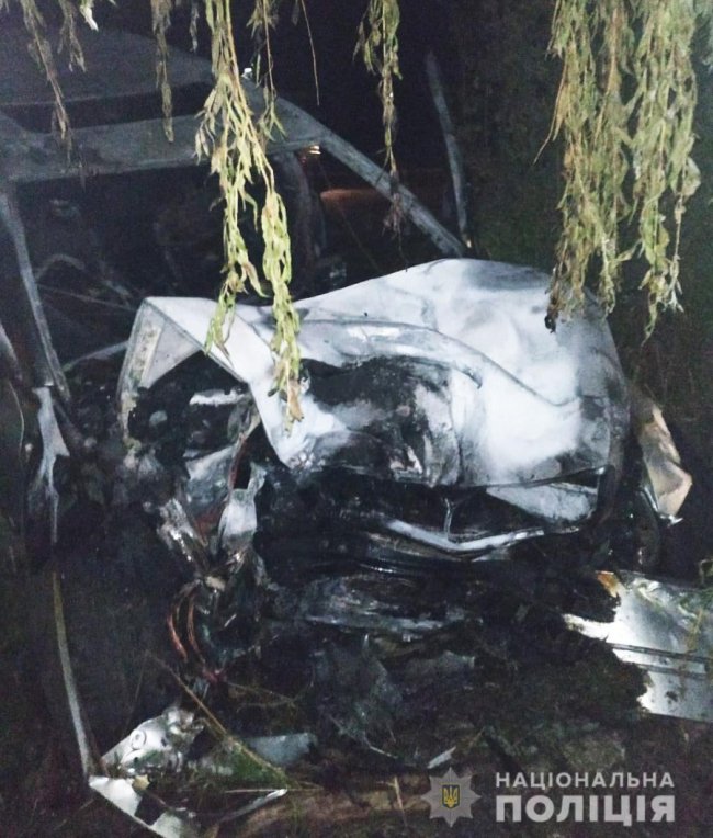 На Волині – ДТП: водій згорів в автомобілі. ФОТО