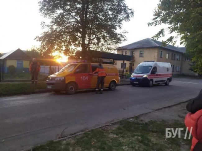 Волинянин ледь не згорів через куріння у ліжку. ФОТО