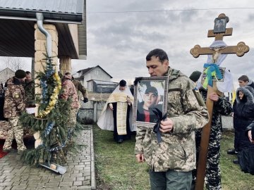 На Волині попрощалися із Героєм Анатолієм Левончуком