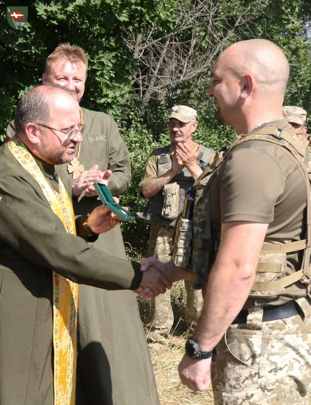 Полковника 14 ОМБр нагородили орденом Володимира Великого ІІІ ступеня. ФОТО