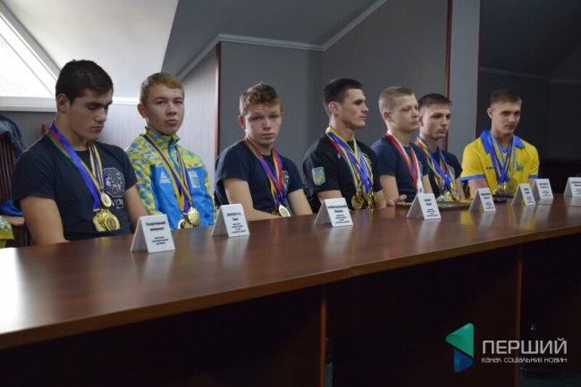 Волинські спортсмени привезли 15 золотих медалей з чемпіонату світу з козацького двобою