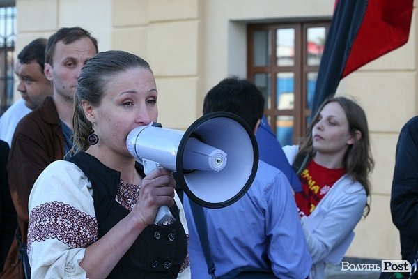 У Луцьку попрощалися з потягом Ковель - Чернівці. ФОТО