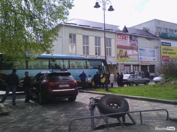 А Баба-Яга проти: про концерт Потапа і Насті в Луцьку. ФОТО