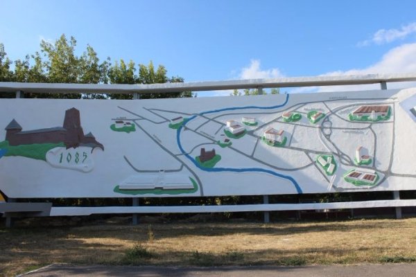 В'їзні знаки у Луцьк знову розмалювали. ФОТО