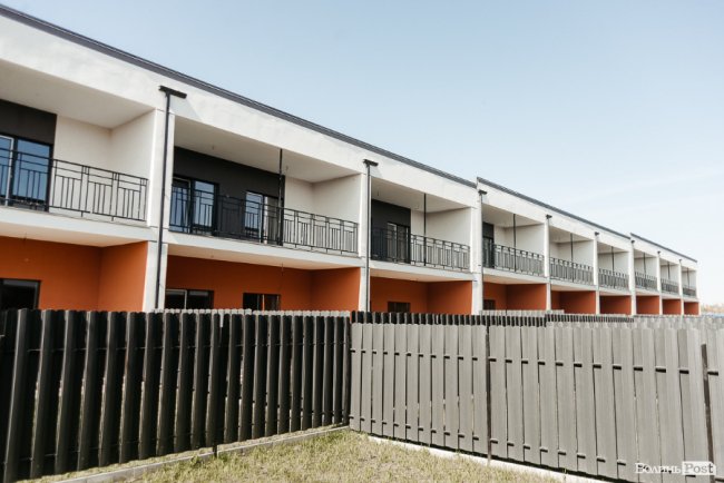 Залишається лише завезти речі: «Луцьксантехмонтаж» продаватиме на 100% готові до заселення таунхауси*