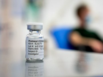 Скільки освітян вакцинували у Луцькій ТГ: у яких закладах найбільше. ВІДЕО