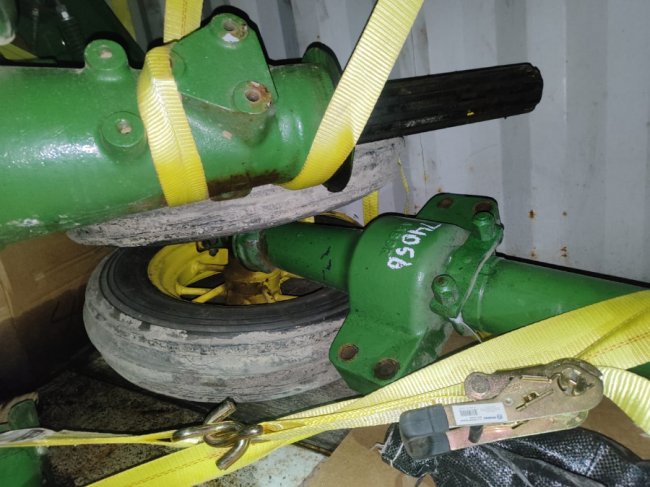 Через «Ягодин» намагались провезти раритетну американську сільськогосподарську техніку