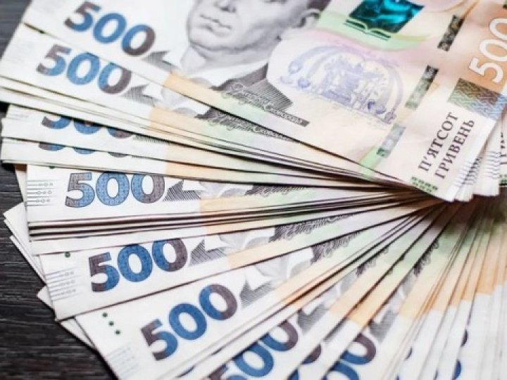 Пенсії від 1 вересня: кому нарахують доплати та скільки виплатять