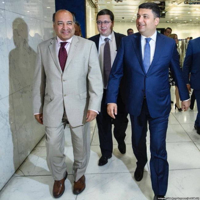 Із президентом Європейського банку реконструкції і розвитку Сумою Чакрабарті