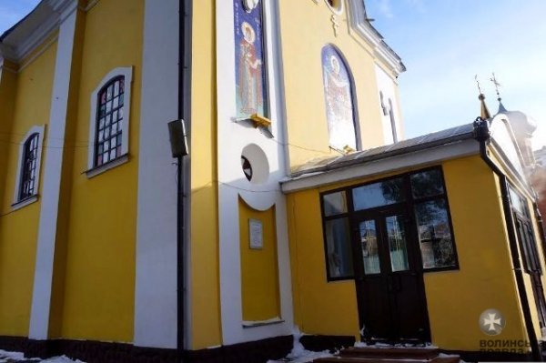 У храмах Луцька відслужили різдвяні богослужіння